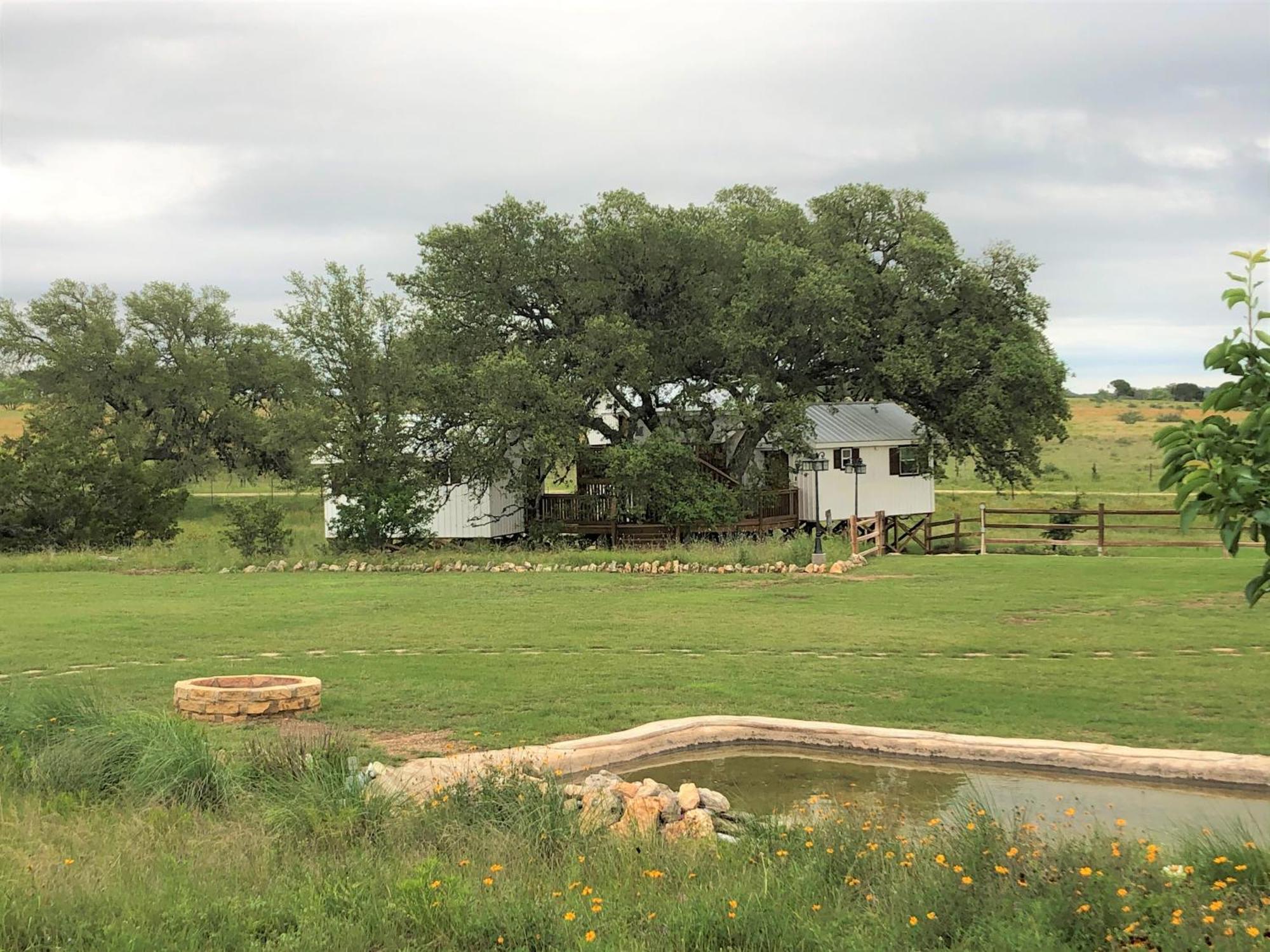 The Alexander At Creek Road Hotel Dripping Springs Bagian luar foto