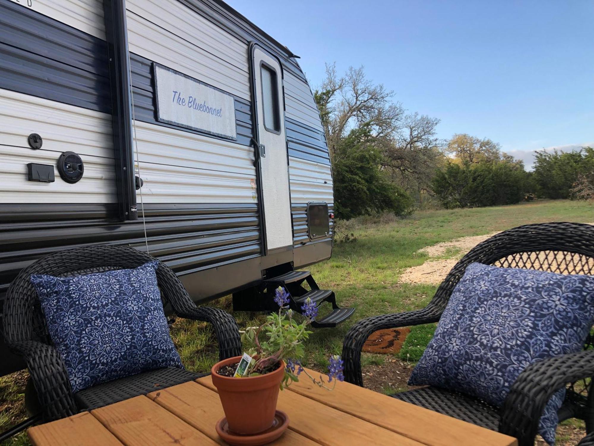 The Alexander At Creek Road Hotel Dripping Springs Bagian luar foto