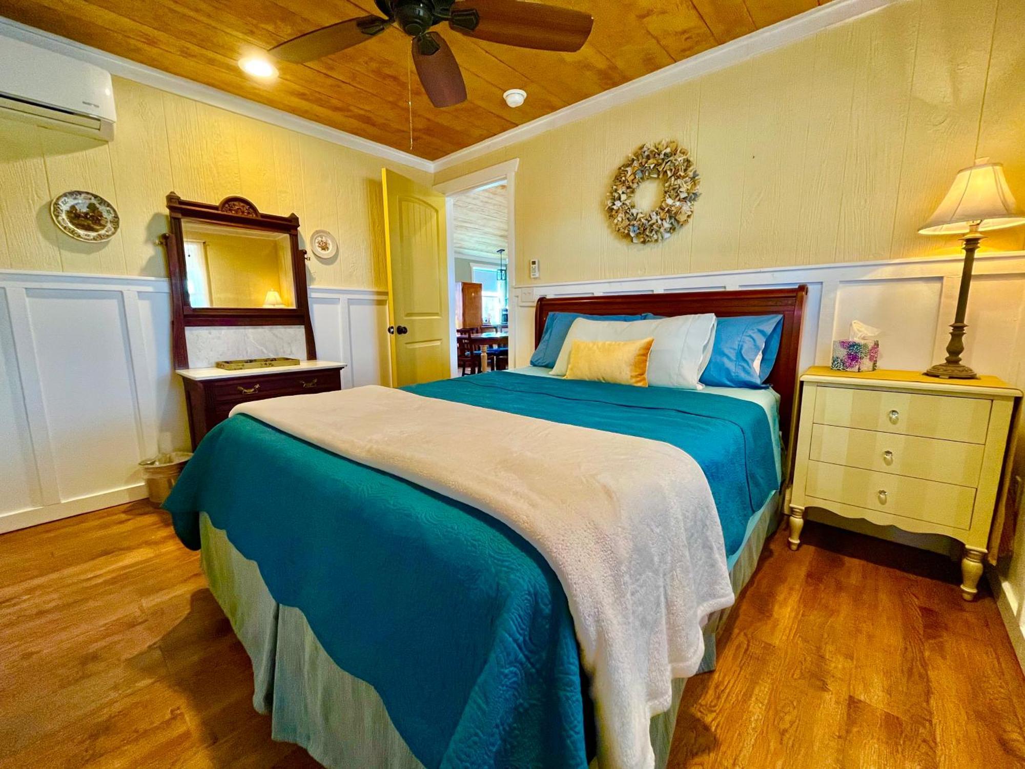 The Alexander At Creek Road Hotel Dripping Springs Bagian luar foto
