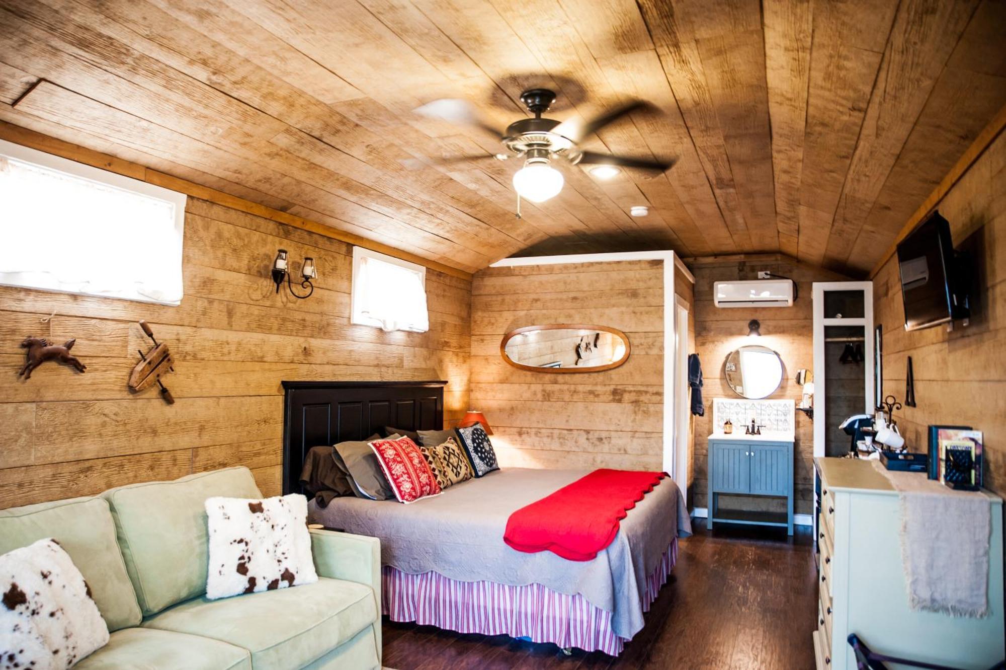 The Alexander At Creek Road Hotel Dripping Springs Bagian luar foto